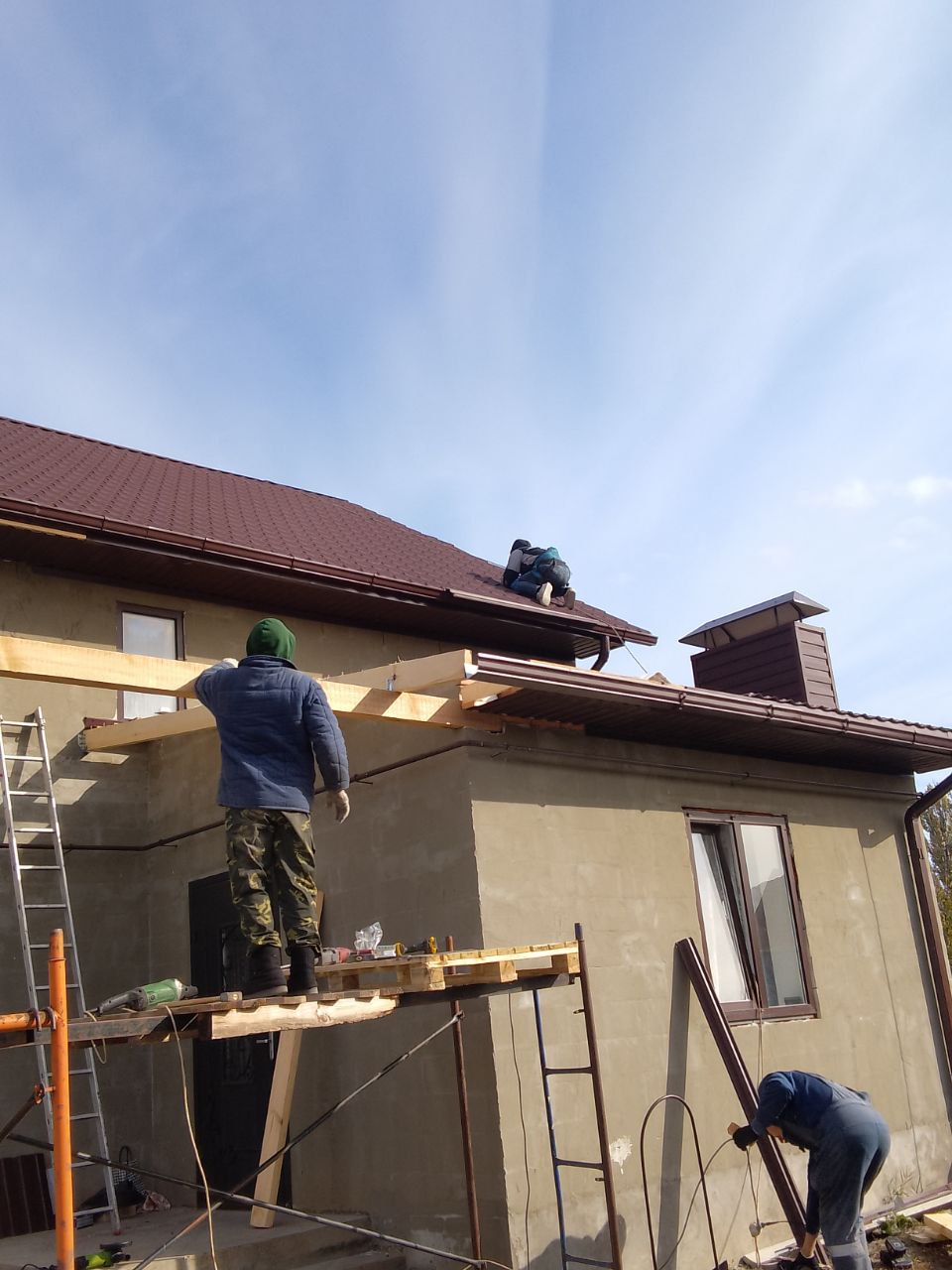 Установка снегозадержателей