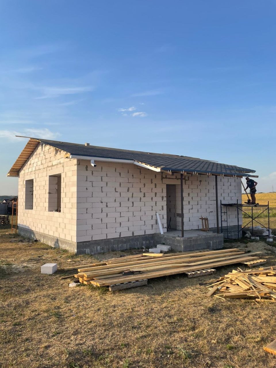 Замена старой шиферной крыши